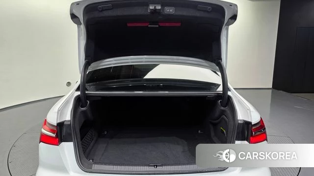 Audi A6 (C8) id 3842204 из Кореи 11