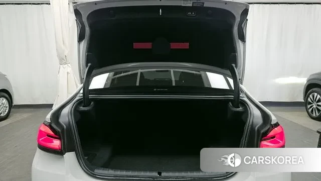 BMW 5 Series (G30) id 3649599 из Кореи 11