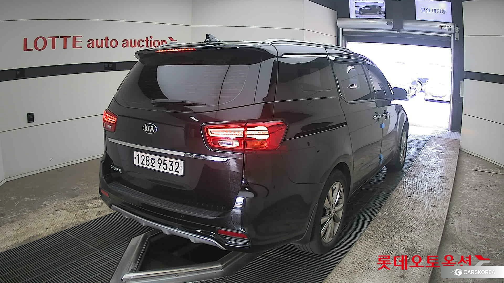 Kia Carnival id 3882130 из Кореи 11