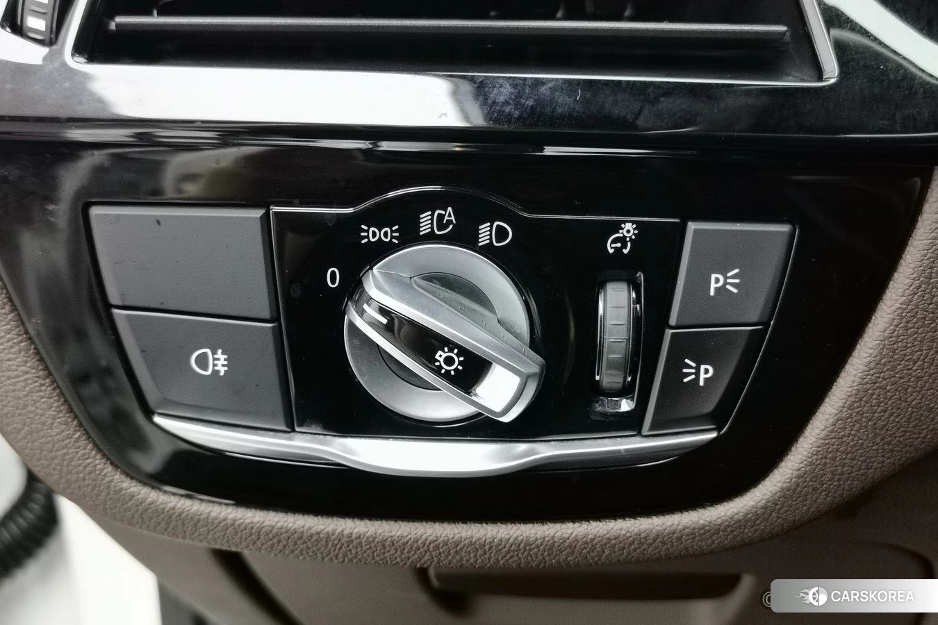 BMW 5 series PHEV id 4504991 из Китая 11