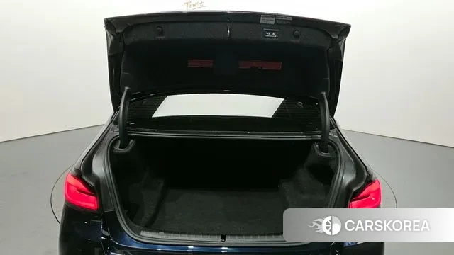 BMW 5 Series (G30) id 3411022 из Кореи 11