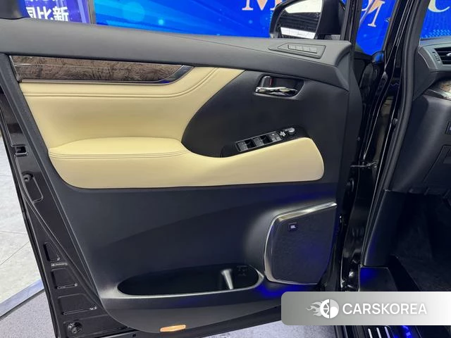 Toyota Wilfa id 4334762 из Китая 11