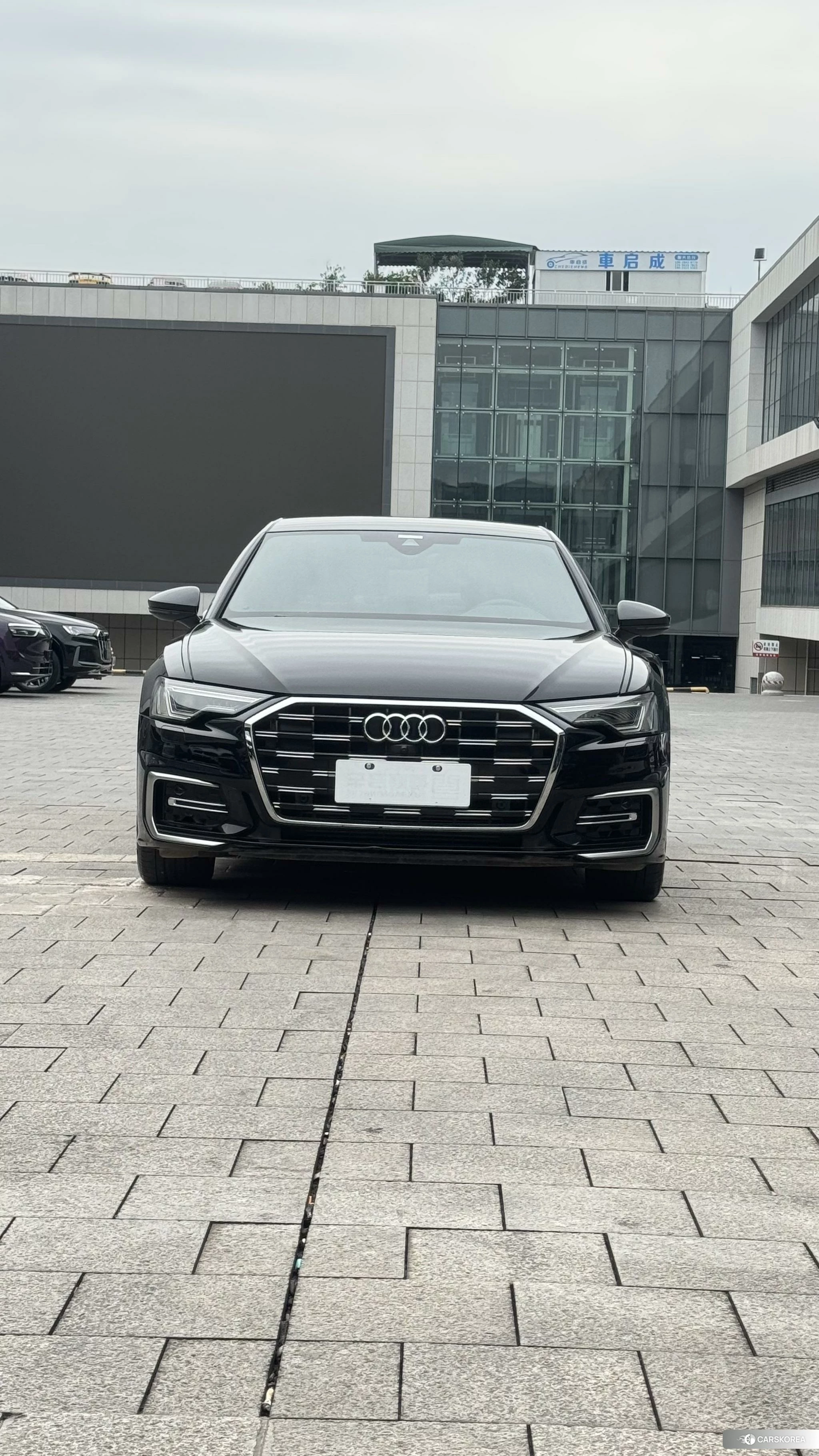 Audi A6L id 4441146 из Китая 10