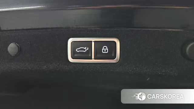 Hyundai Grandeur (GN7) id 3294846 из Кореи 11