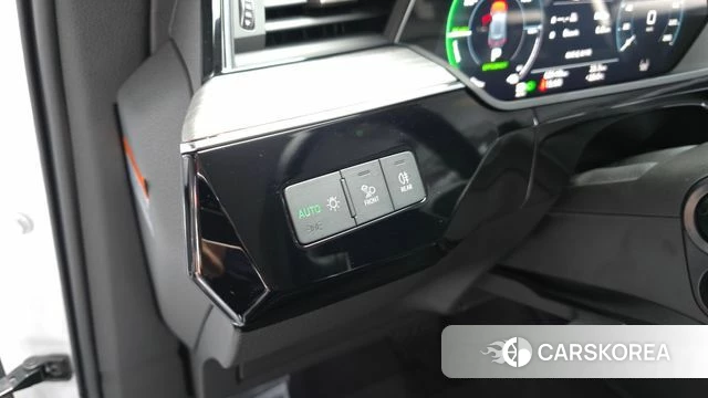 Audi e-Tron id 4463753 из Кореи 11