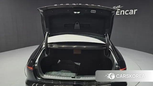 Hyundai Grandeur (GN7) id 2958901 из Кореи 11