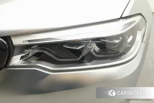 BMW 5 series PHEV id 4254215 из Китая 11