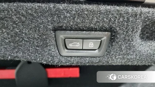 BMW 5 Series (G60) id 3087661 из Кореи 11