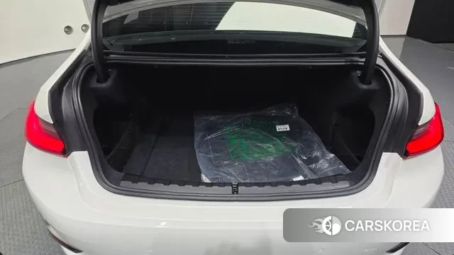 BMW 3 Series (G20) id 3583131 из Кореи 11