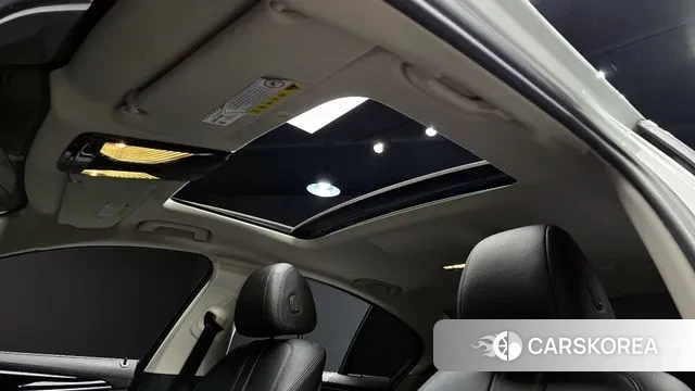 BMW 5 Series (G30) id 3469765 из Кореи 11