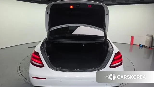 Mercedes-Benz E-Class W213 id 3112933 из Кореи 11