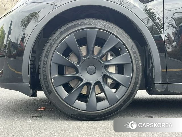 Tesla Model Y id 4236613 из Китая 11
