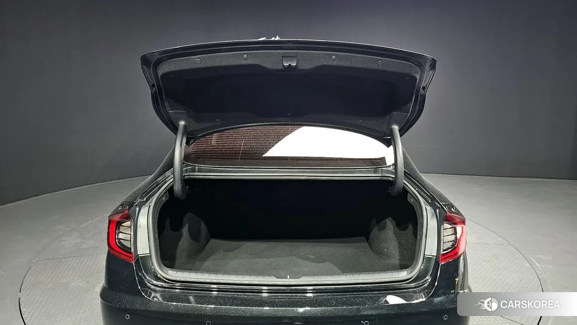 Hyundai Sonata Hybrid (DN8) id 2010323 из Кореи 11