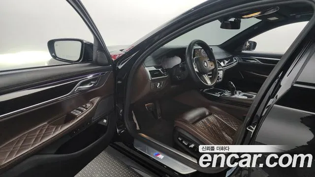 BMW 7 Series (G11) id 2701514 из Кореи 11