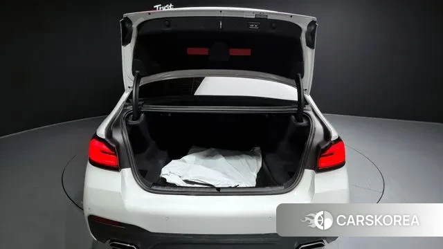 BMW 5 Series (G30) id 2901456 из Кореи 11