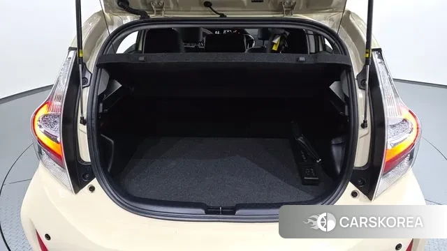 Toyota Prius C id 3259291 из Кореи 11