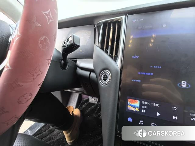 Red flag HS7 PHEV id 4254140 из Китая 11