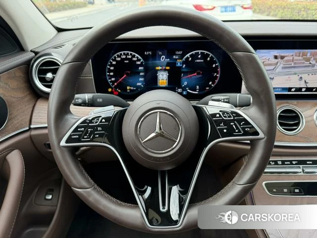 Mercedes-Benz E-class id 4271678 из Китая 11