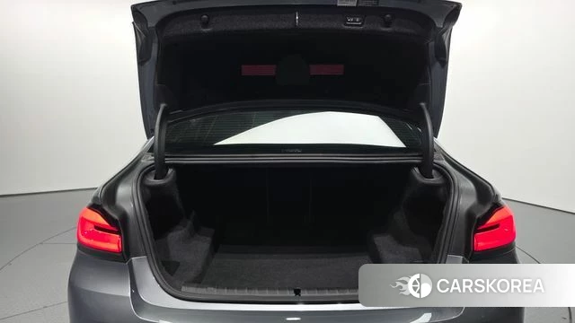 BMW 5 Series (G30) id 4753650 из Кореи 11