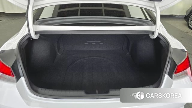 Hyundai Avante Hybrid (CN7) id 4603593 из Кореи 11