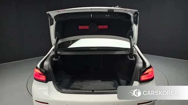 BMW 5 Series (G30) id 3406855 из Кореи 11