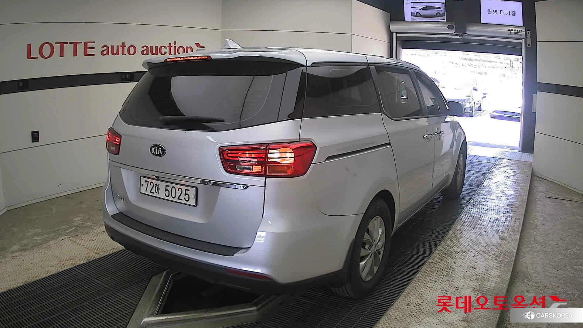Kia Carnival id 4296870 из Кореи 11