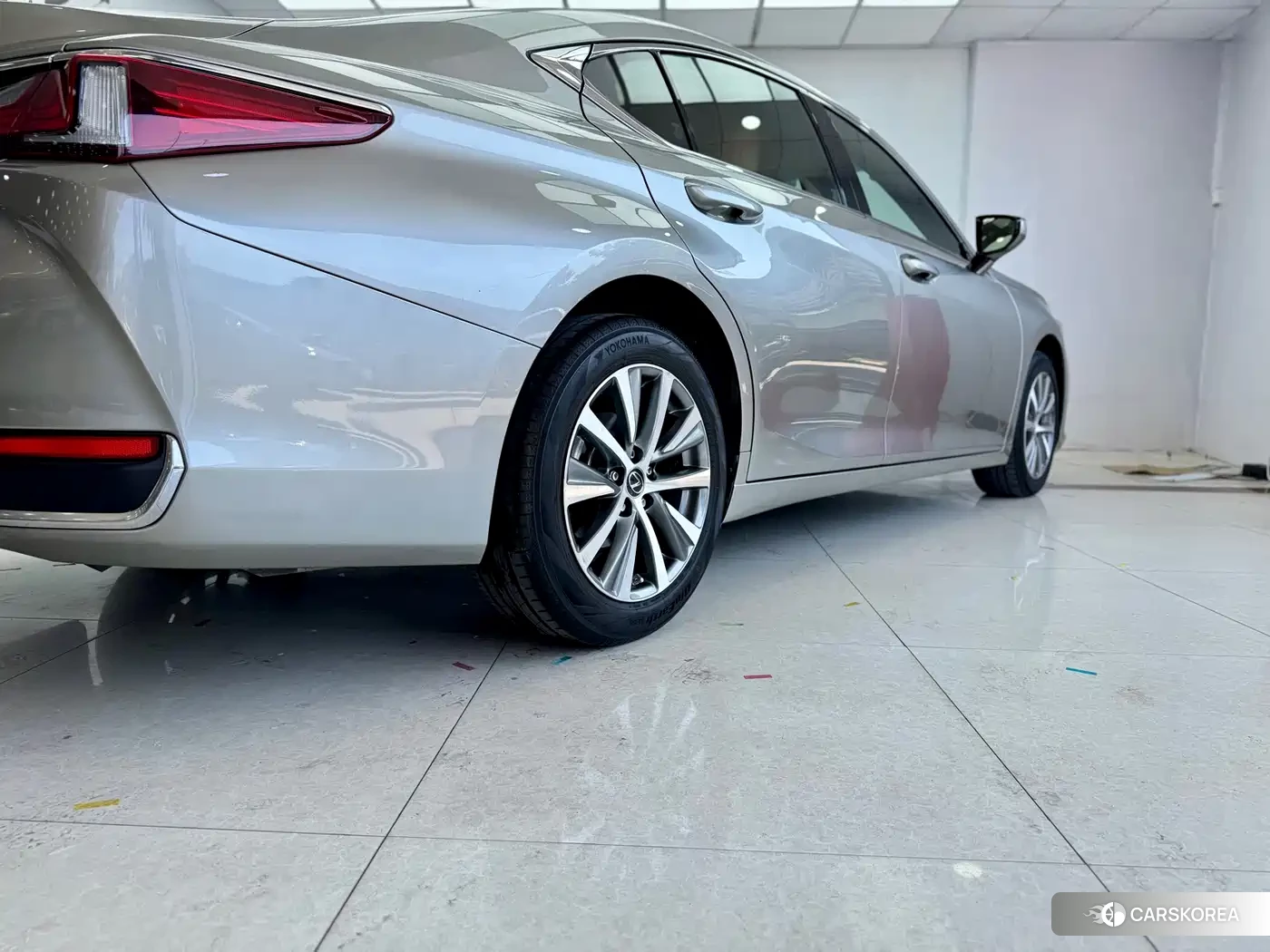 Lexus ES id 4514124 из Китая 11
