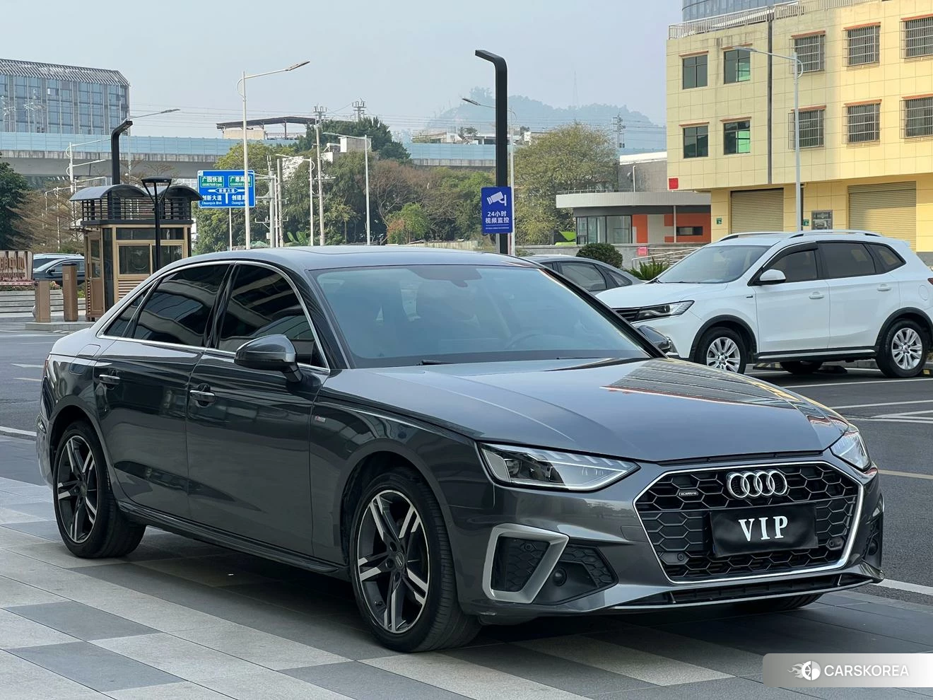 Audi A4L id 4493044 из Китая 11