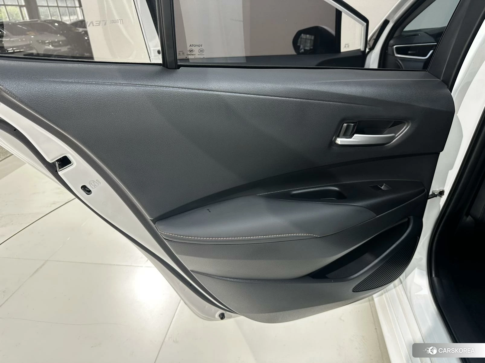 Toyota Lei Ling id 4498851 из Китая 11