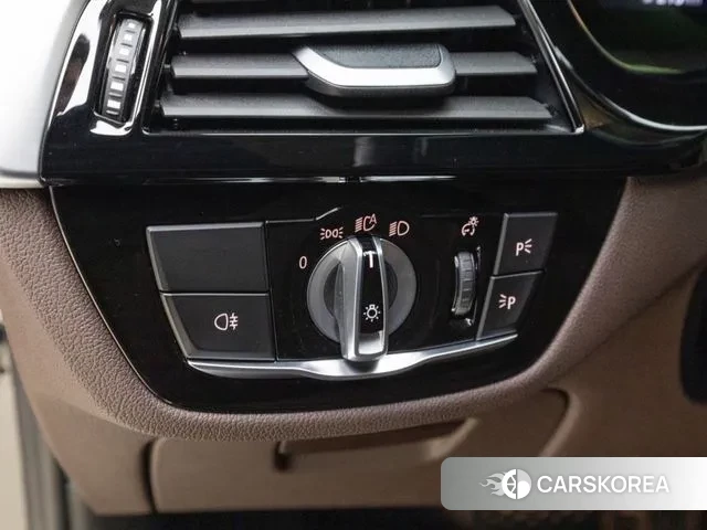 BMW 5 Series (G30) id 3002724 из Кореи 11