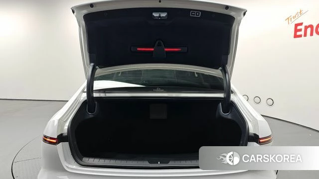 Hyundai Grandeur Hybrid (GN7) id 3864428 из Кореи 11