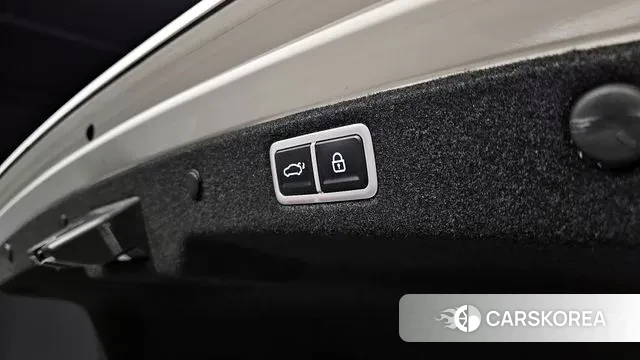 Hyundai Grandeur Hybrid (GN7) id 3279638 из Кореи 11