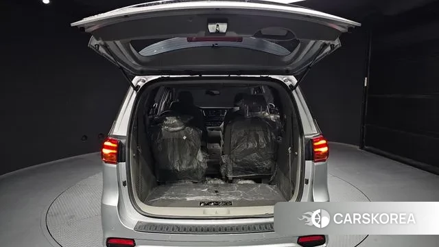 Kia The New Carnival id 3535906 из Кореи 11