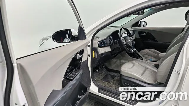 Kia Niro id 2764839 из Кореи 11