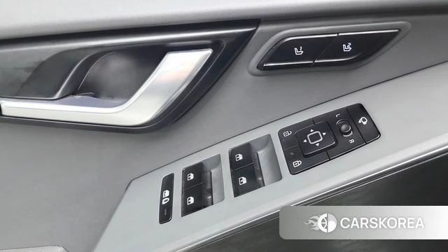 Kia Di Ol Nu Niro id 4697143 из Кореи 11