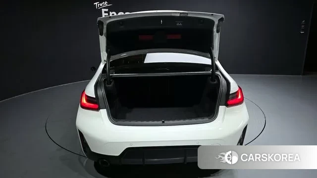 BMW 3 Series (G20) id 3347745 из Кореи 11