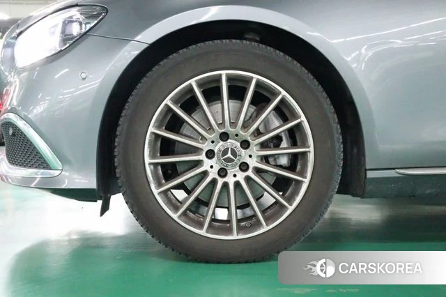 Mercedes-Benz E-Class W213 id 4293124 из Кореи 11