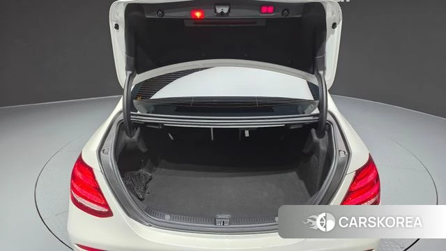 Mercedes-Benz E-Class W213 id 4295086 из Кореи 11