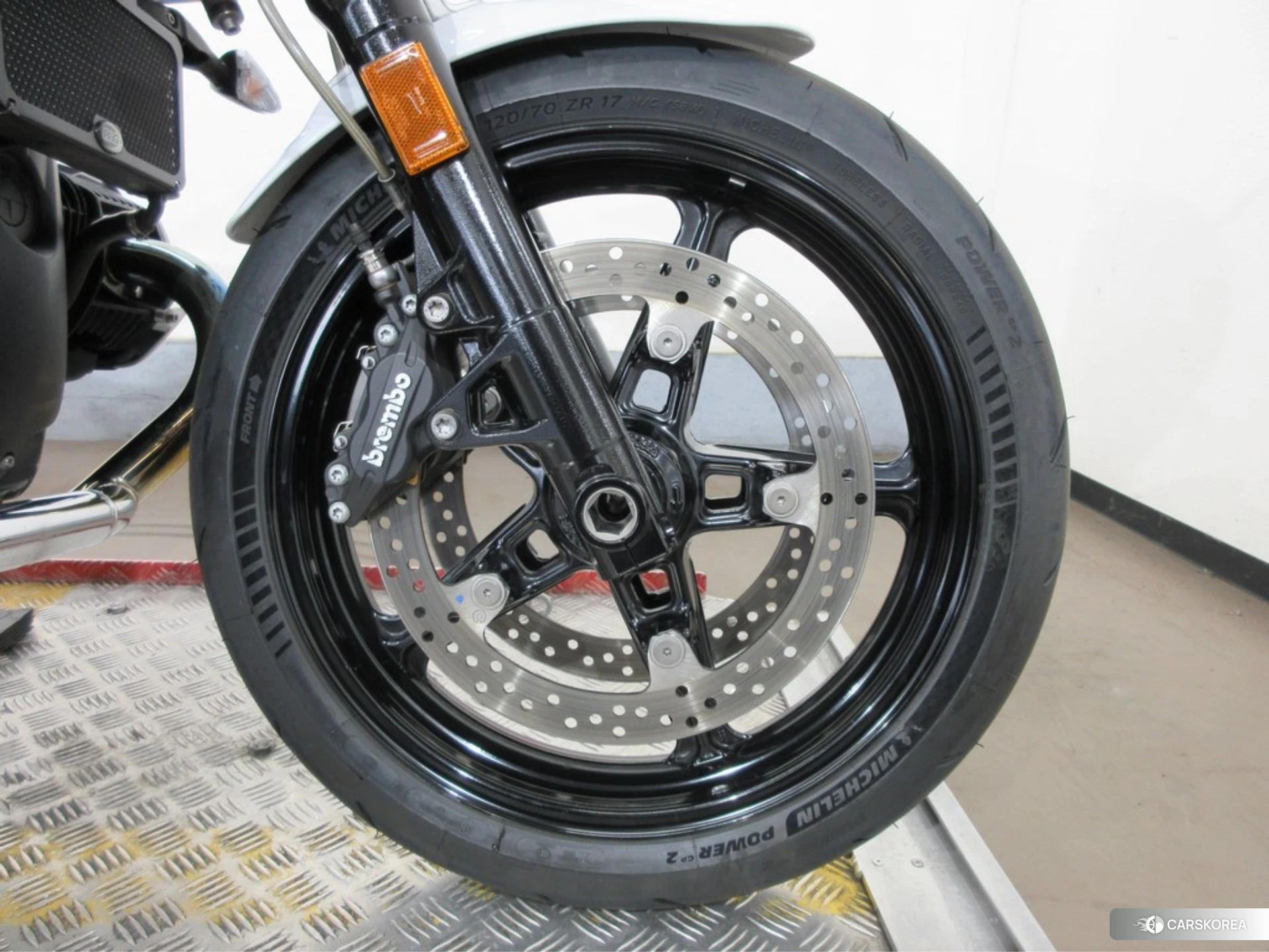 BMW R NINE T RACER id 3946713 из Японии 11