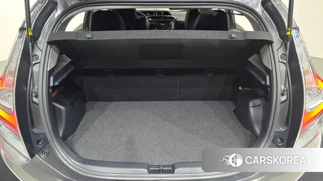 Toyota Prius C id 3718623 из Кореи 11