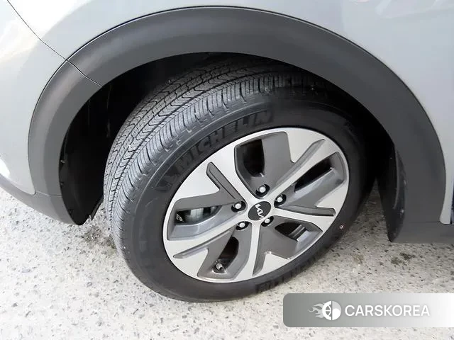 Kia Niro EV id 3367242 из Кореи 11