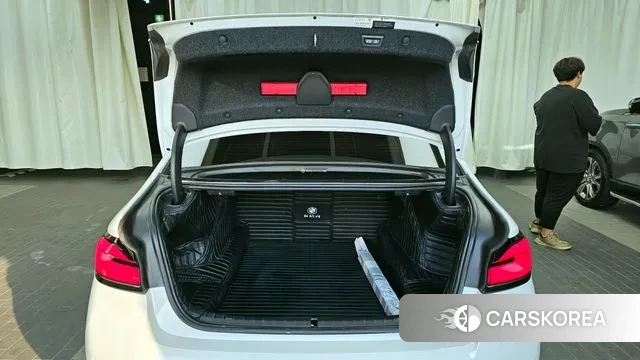 BMW 5 Series (G30) id 2980584 из Кореи 11