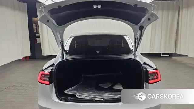 Tesla Model 3 id 3111463 из Кореи 11