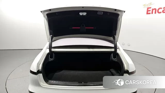 Hyundai Grandeur (GN7) id 2979311 из Кореи 11