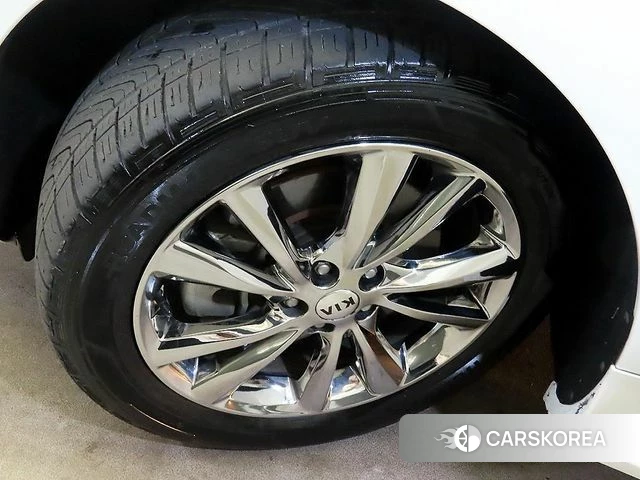 Kia The New Carnival id 4435107 из Кореи 11