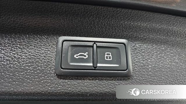 Audi Q3 (F3) id 4489120 из Кореи 11
