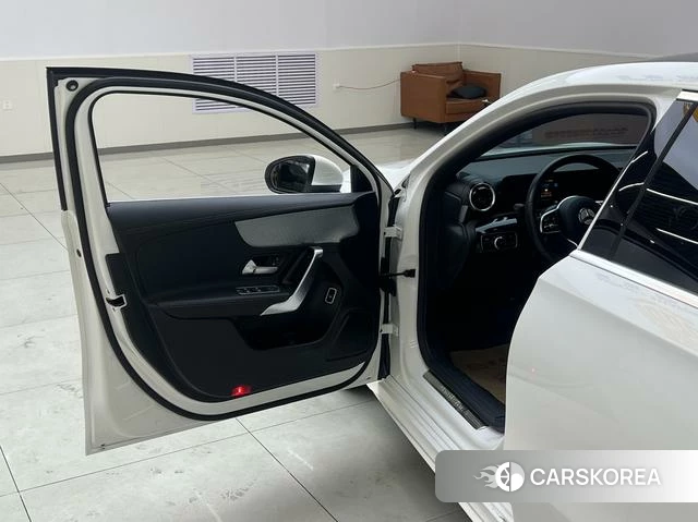 Mercedes-Benz Class A id 4253796 из Китая 11