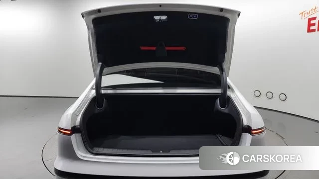 Hyundai Grandeur (GN7) id 3006934 из Кореи 11