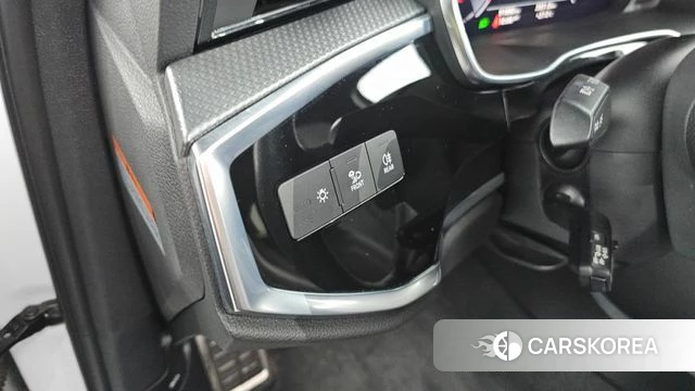 Audi Q3 (F3) id 4637386 из Кореи 11