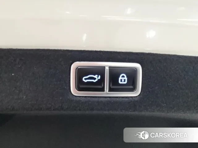 Hyundai Grandeur (GN7) id 3763865 из Кореи 11